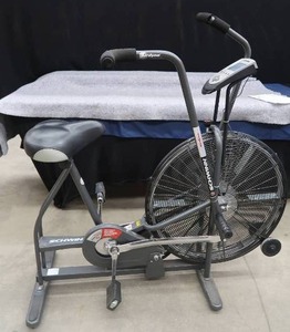 lot 107 image: SCHWINN AIRDYNE UPRIGHT EXERCISE BIKE