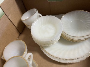 Anchor hocking dinnerware