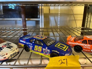 Heavy race cars
