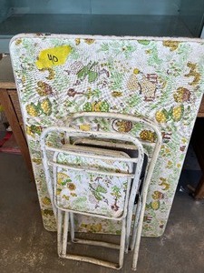 Child folding table  w2 chairs