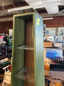 Green shelf unit