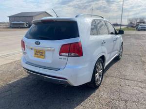 lot 5 image: 2012 Kia Sorento SX Sport Utility 4D