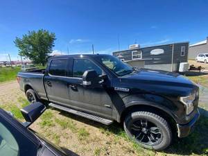 lot 3 image: 2017 Ford F150 SuperCrew Cab Lariat Pickup 4D 6 12 ft