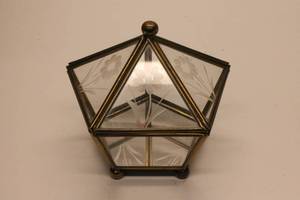lot 22 image: Vintage Brass and Glass Mirrored Pyramid Display Box