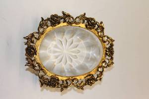 lot 40 image: Ornate Gold Rose Candy Dish in Original Box