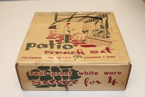 lot 47 image: Vintage Federal Glass Company Patio Glass Set in Original Box