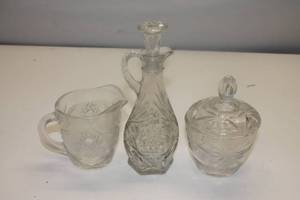 lot 139 image: Lot of Mixed Glass Pieces