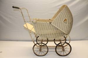 lot 173 image: Early 1900s Victorian Wicker Baby Carriage