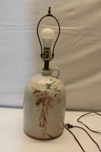 lot 189 image: Crockery  Lamp with painted design