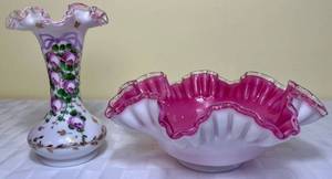 lot 73 image: Vintage Fenton Pink Blow Silver Crest Brides Bowl Double Crimped and Fenton Art Glass Hand Crafted Charleton Roses and Bows Double Crimped 8 Vase