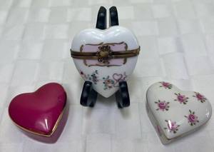 lot 122 image: Limoges France Porcelain Heart Trinket Box signed Peint Mein Limoges France, and two Heart Porcelain Boxes signed Limoges France and Chamart