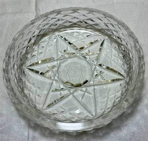 lot 53 image: Vintage Waterford Crystal Bon Bon Star Pattern Dish 5 round -8 pieces