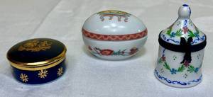 lot 129 image: Vintage Bernardaud Mini Egg Box and Lid, Transition d Art Canister Trinket Box and Limoges Courting Couple Gold on Black Round Trinket Box
