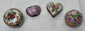 lot 134 image: Three Porcelain Trinket Boxes from France, Porcelain De Paris Heart Shaped, Round Floral, Pink Double Heart and Herend Hand Painted Porcelain Pierced Pill Box
