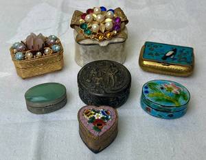 lot 136 image: Metal Trinket Boxes from Italy, Mexico, China,  Horenza and Jo Marz