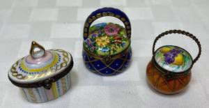 lot 128 image: Limoges France Porcelain Hand Painted Ornate Trinket Box, Chamart Exclusive Limoges Flower Basket Lidded Trinket Box and Peint Main Fruit Basket