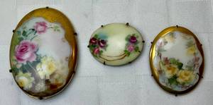 lot 146 image: Victorian Oval Floral Brooches in 3 sizes - 2.75, 2 and 1.5