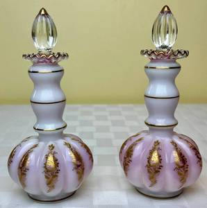 lot 162 image: Fenton Peach Crest Perfume Bottles Set with stoppers and Tyndale Gold Roses