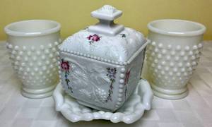 lot 131 image: Vintage Westmoreland Hand Painted Milk Glass Roses and Bows Hands Trinket Ring Soap Dish, Vanity Box and Milk Glass Tumblers