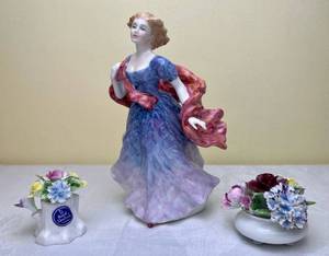 lot 175 image: Royal Doulton Morning Breeze HN 3313, Royal Doulton Tree Trunk Floral Bouquet and Royal Doulton Floral Bouquet in White Pot