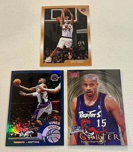 lot 39F image: Vince Carter 3 Card Lot - 2 RCs 1999 Topps #199 and 1998-99 Fleer Brilliance #105 Rookie Basketball Cards