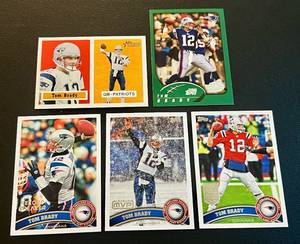 lot 42F image: Tom Brady 5 Card Football Lot