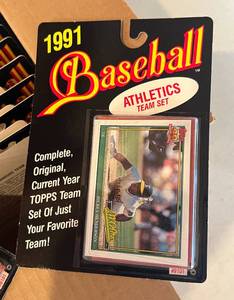 lot 111B image: 24 Ct Box of 1991 Topps Baseball Oakland Athletics Team Sets