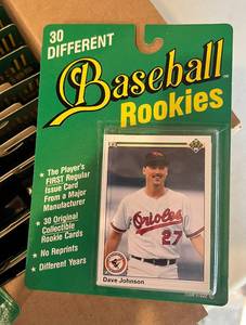 lot 112B image: 24 Ct Box of 1991 Upper Deck Baseball Rookies Sets