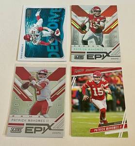 lot 34D image: Patrick Mahomes (4) Football Card Lot