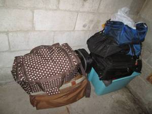 lot 01 image: Abandoned stored goods in unit A1 6x10.  Buyer MUST remove All Contents and leave behind any personal items found.