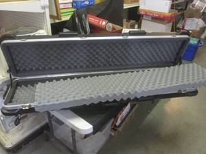 lot 52 image: (BSB) SKB Quad Gun Travel Case 53 x 13 12 x 7