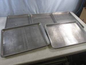 lot 80 image: (BS) 5 Cookie Sheets 17 34 x 13...