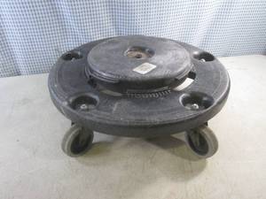 lot 90 image: (EW3) Rubbermaid Brute 2640 5-Wheel Dolly for Round Brute Waist Containers