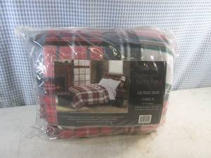 lot 139 image: (EW6) Queen Size 3-Piece Duvet Set