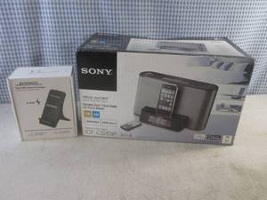 lot 170 image: (A-2) Sony Speaker Dock  Clock Radio for iPod & iPhone and RooRoo Fast Wireless Charger