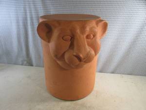lot 171 image: (EC1) Jungle Cat Terra Cotta Plant Stand  Stool with Handles - Heavy - 17 14 High