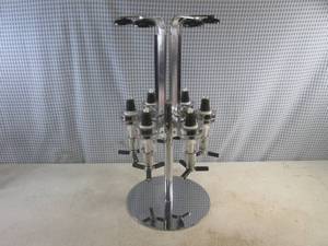lot 173 image: (FS) 6 Bottle Revolving Liquor Dispenser