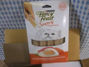 lot 193 image: (BR3) Case of Cat Treats 30 - 4-Pack  2 Inner Boxes with 15 4-Packs Fancy Feast Puree Salmon & Tuna Past Date