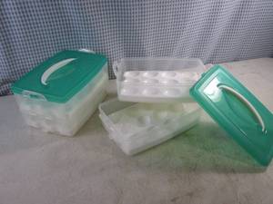 lot 208 image: (BS) 2 SnapWare EggDeviled Egg Carriers