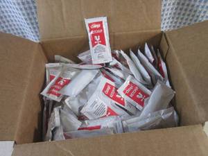 lot 224 image: (BR3) 200 Pouches of Ketchup Best by July 2024