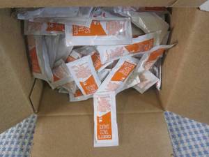 lot 231 image: (BR3) 200 Pouches of Taco Sauce Best by June 2024