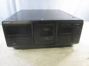 lot 282 image: (D-3) Sony CDP-CX400 Compact Disc Player 400 CD Mega Storage - Works