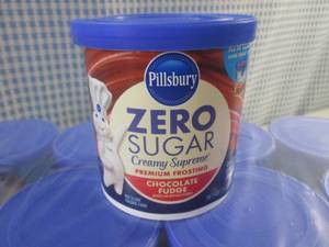 lot 308 image: (C-1) 8 Pillsbury Zero Sugar Creamy Supreme Chocolate Fudge Frosting 15oz Best by Feb 2024
