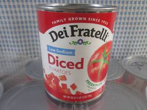 lot 320 image: (C-2) 12 Cans Low Sodium Diced Tomatoes 28oz Best by March 2024