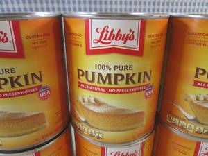 lot 334 image: (C-2) 6 Cans Libbys 100% Pure Pumpkin 29oz Past Date