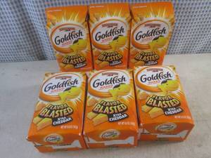 lot 340 image: (B-3) 6 Bags Goldfish Baked Snack Crackers 6.6oz Best by March 2024