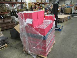 lot 108 image: Pallet of Store Overstock Store and Ecommerce Product and Returns - Candy