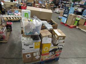 lot 126 image: Pallet of Store Overstock Store and Ecommerce Product and Returns