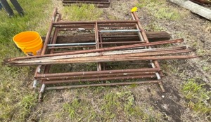 4 - Pieces Scaffolding with  X bracing