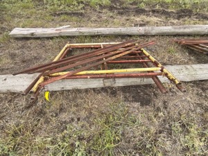 4 - Pieces Scaffolding with  X bracing